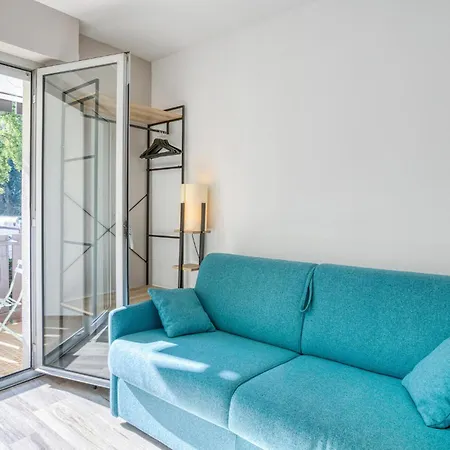 Lovely In Saint-georges-de-didon Apartament *
